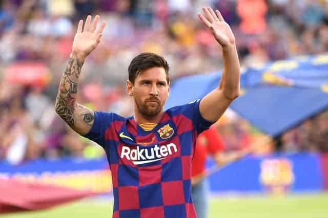 Messi lọt top doi hinh manh nhat mọi thời đại